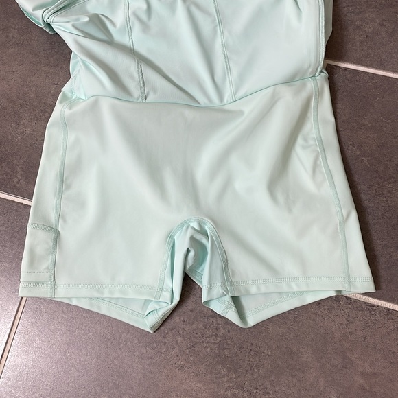 Peter Millar Performance Laura Wrap Golf Skort size Small - Picture 7 of 11